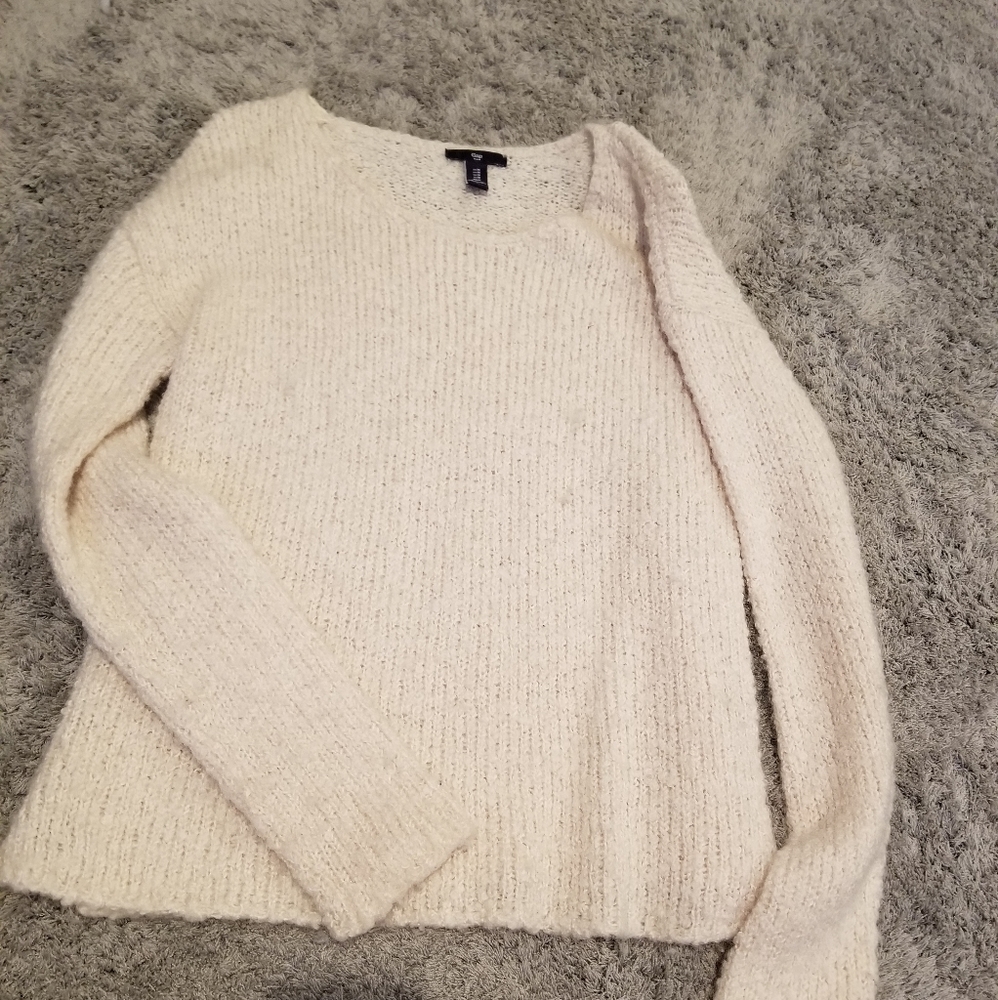 White sweater | Gap